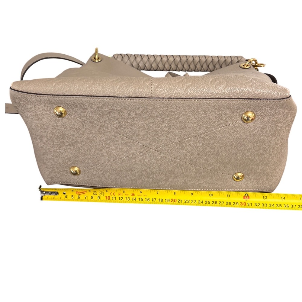 Louis Vuitton Maida Hobo MM Empreinte Leather Tourterelle (Turtle Dove/Taupe) - Picture 10 of 16